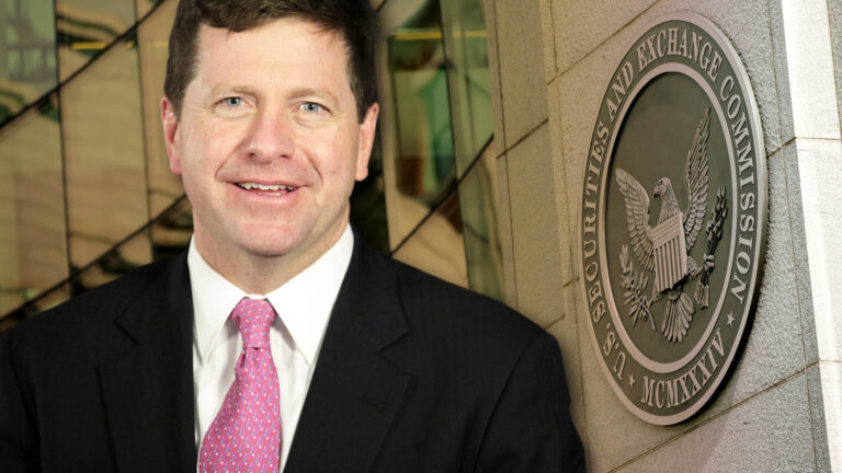Former SEC Chair Jay Clayton Predicts Inevitable Approval of Spot Bitcoin ETF