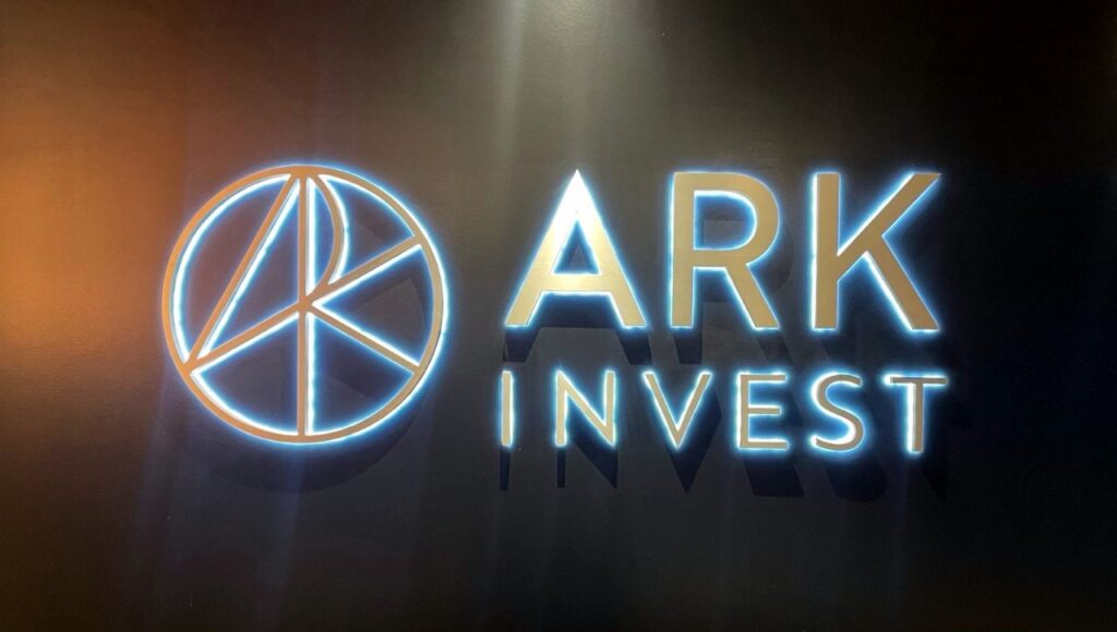 Ark Invest Sells Coinbase and Grayscale Shares, Buys Robinhood Amidst Crypto Market Surge