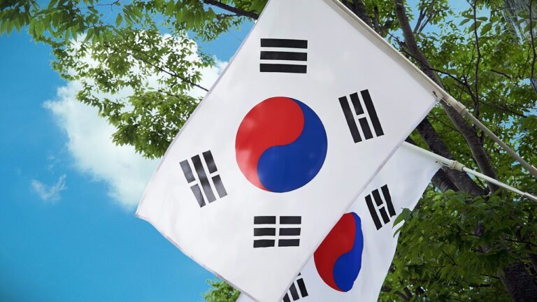South Korea's Regulatory Challenge: Brokering U.S. Spot Bitcoin ETFs Raises Legal Concerns