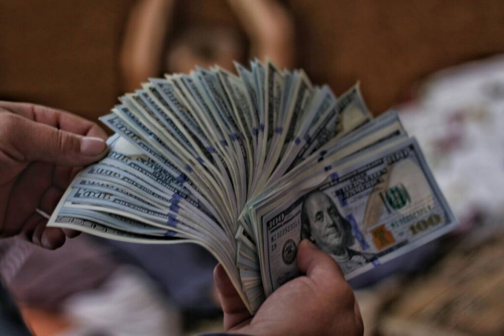 Tay cầm tiền Dollar