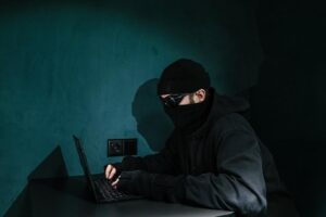 Как избежать криптовалютных мошенников и вернуть потерянные средства: Полное руководство