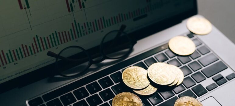 Co je DeFi (decentralizované finance) a jak to funguje