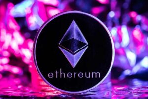 Ethereum palautuu pudottuaan alle $4000